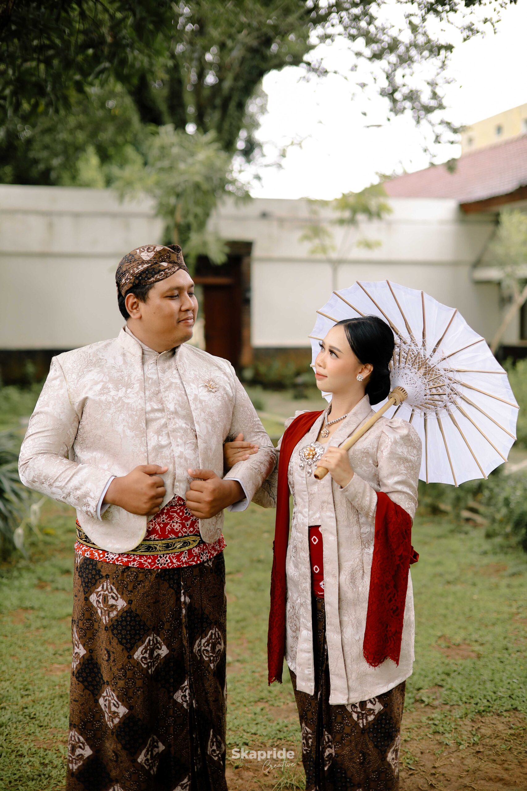 Indri & Gradian 10