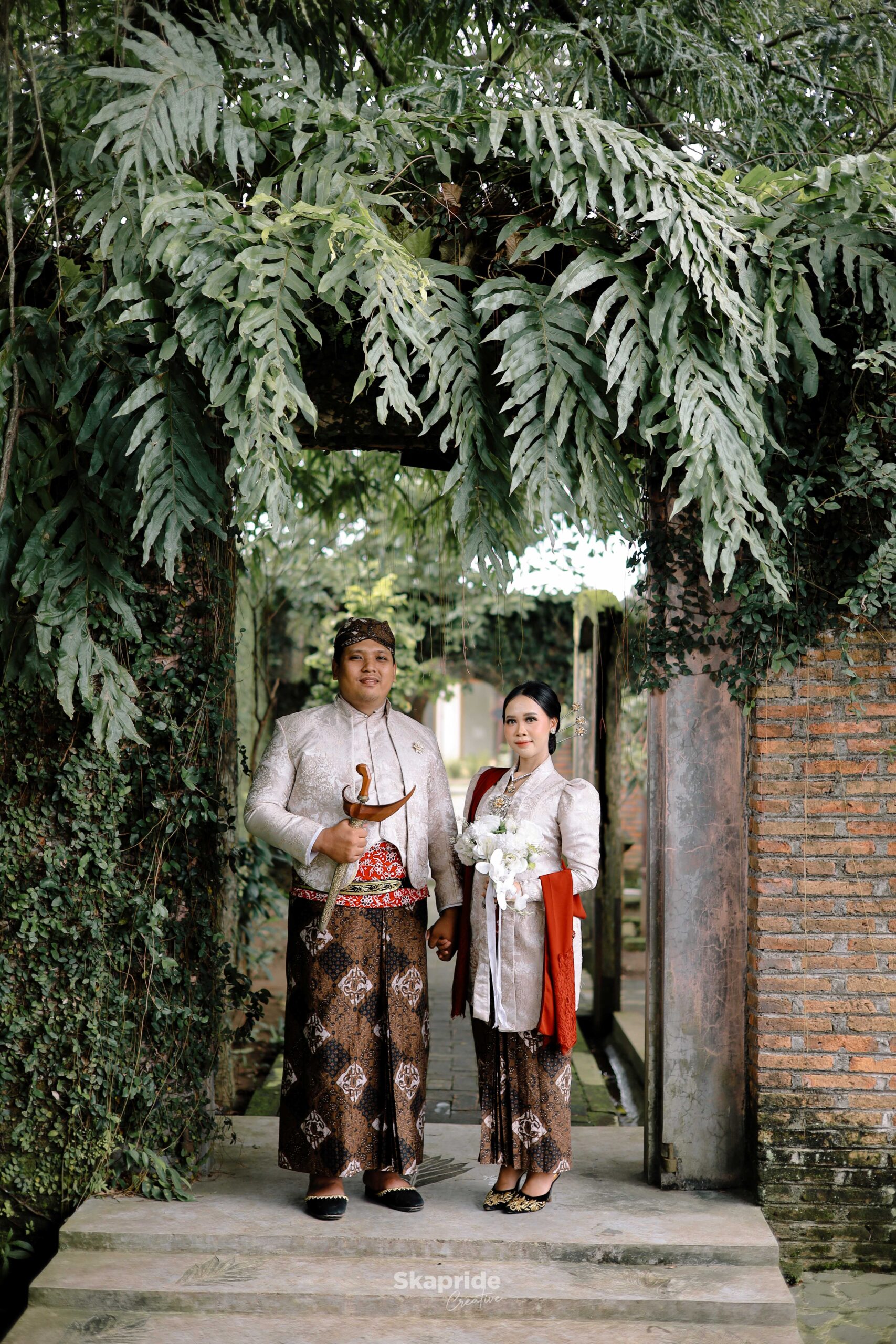 Indri & Gradian 14