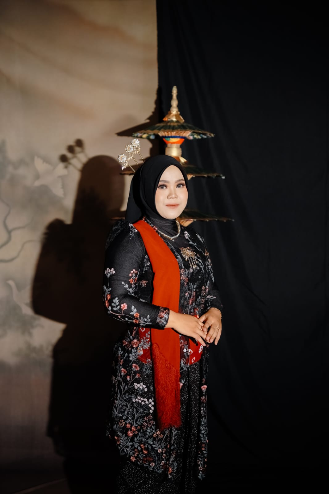 Nabila & Santa Wanita