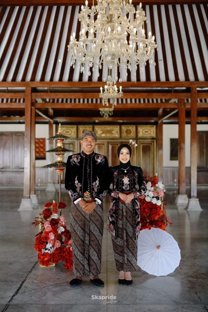 Fitri & Yoga 10