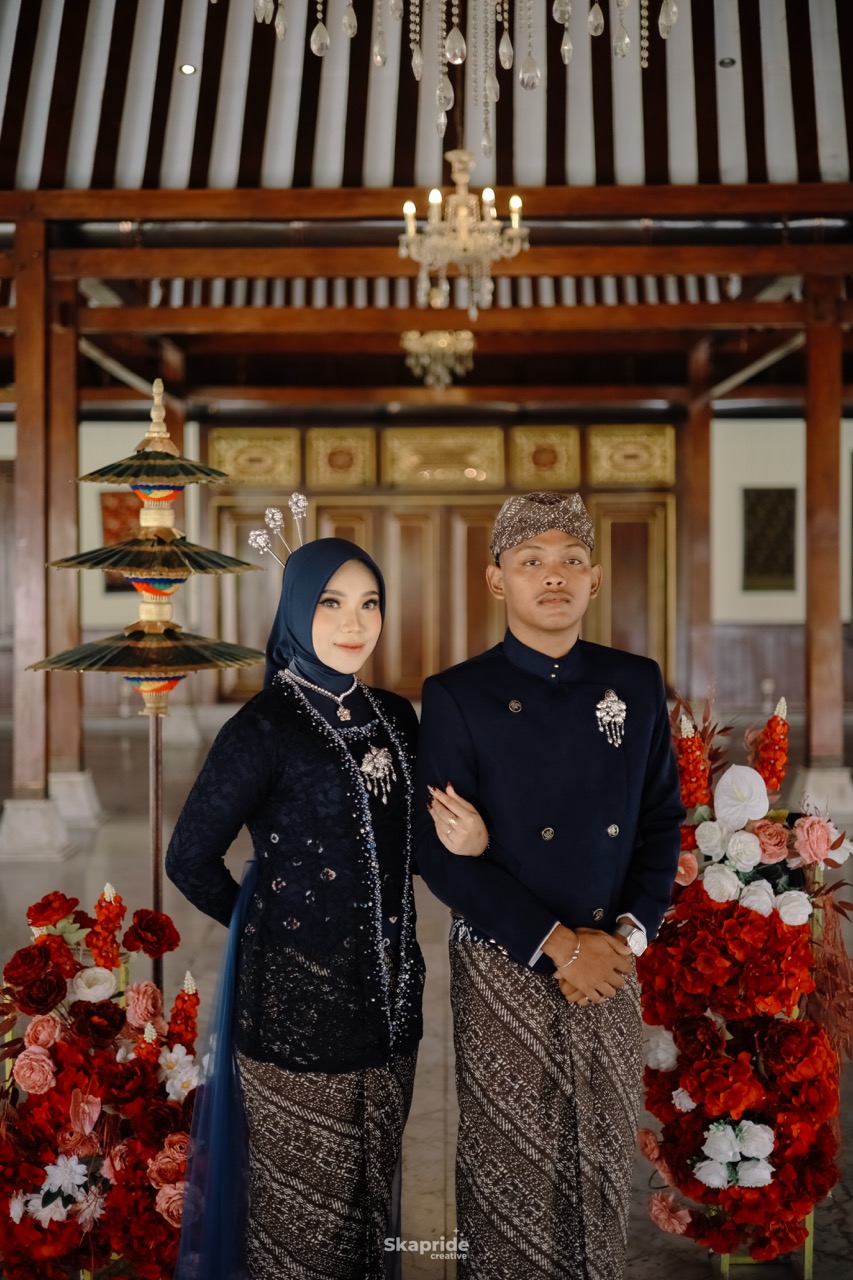 Dinda & Annis 01