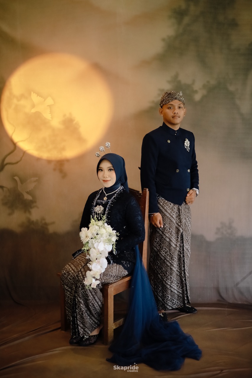 Dinda & Annis 13