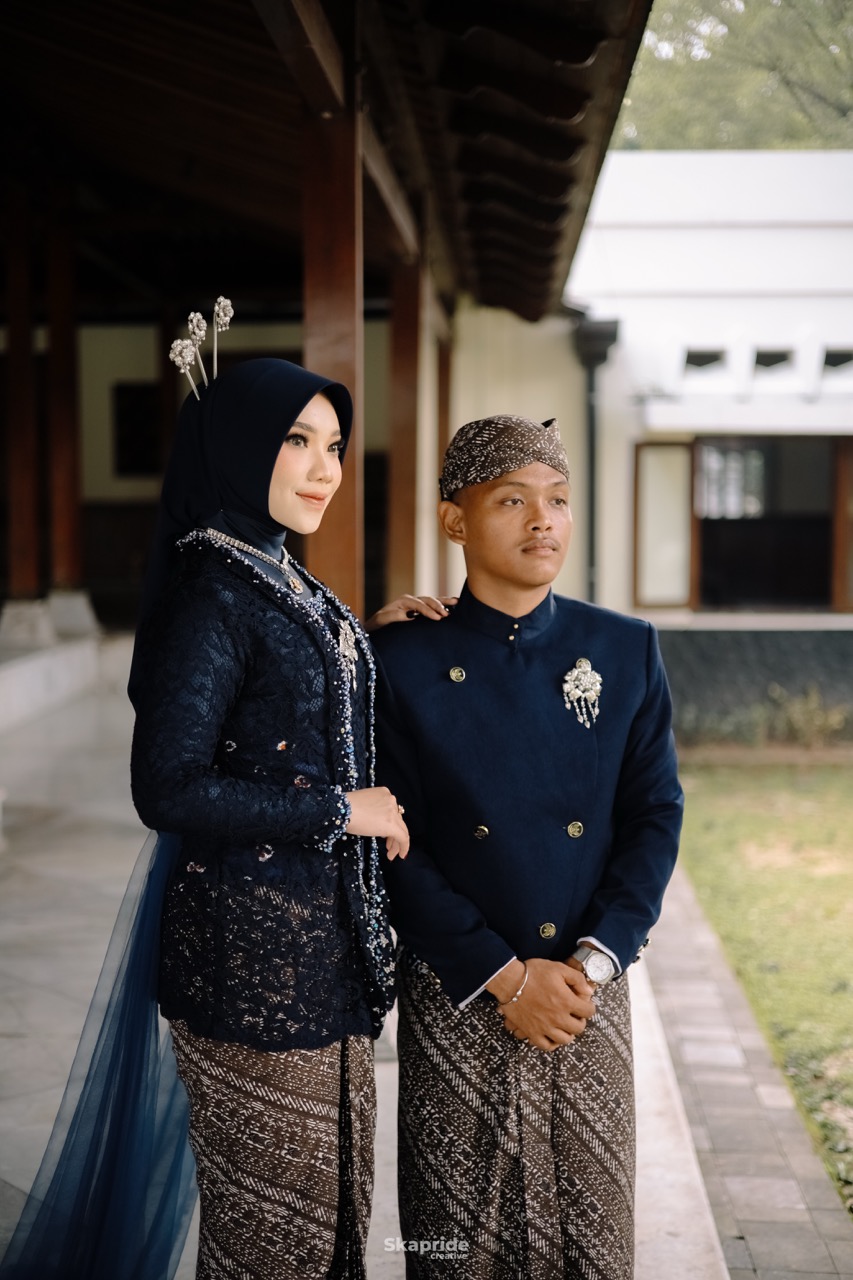 Dinda & Annis 16