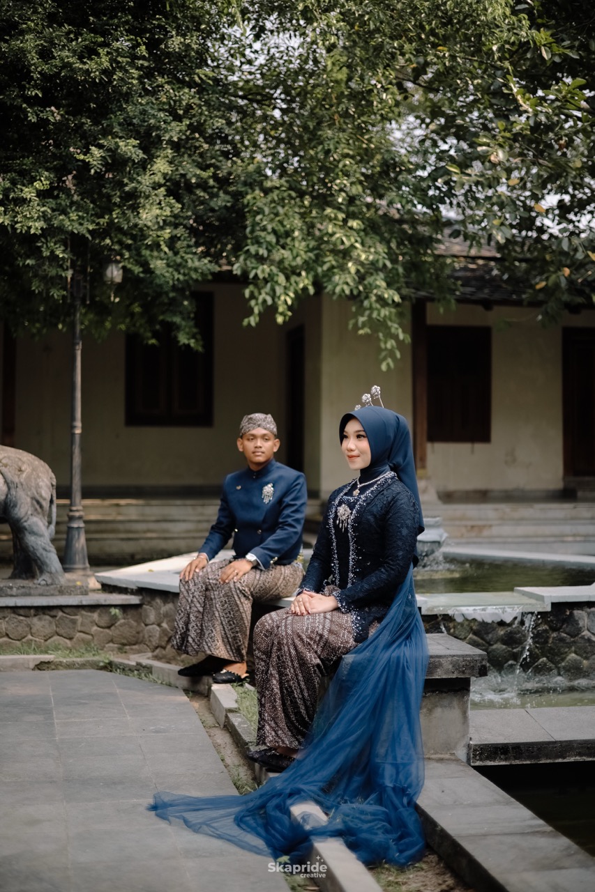 Dinda & Annis 19
