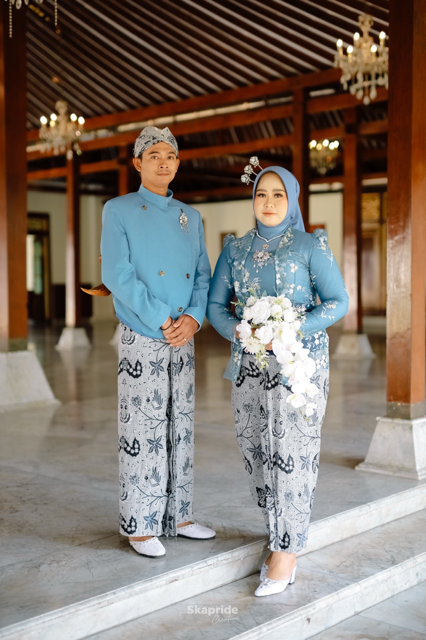 Dwi & Dimas 05 Dwi & Dimas 05