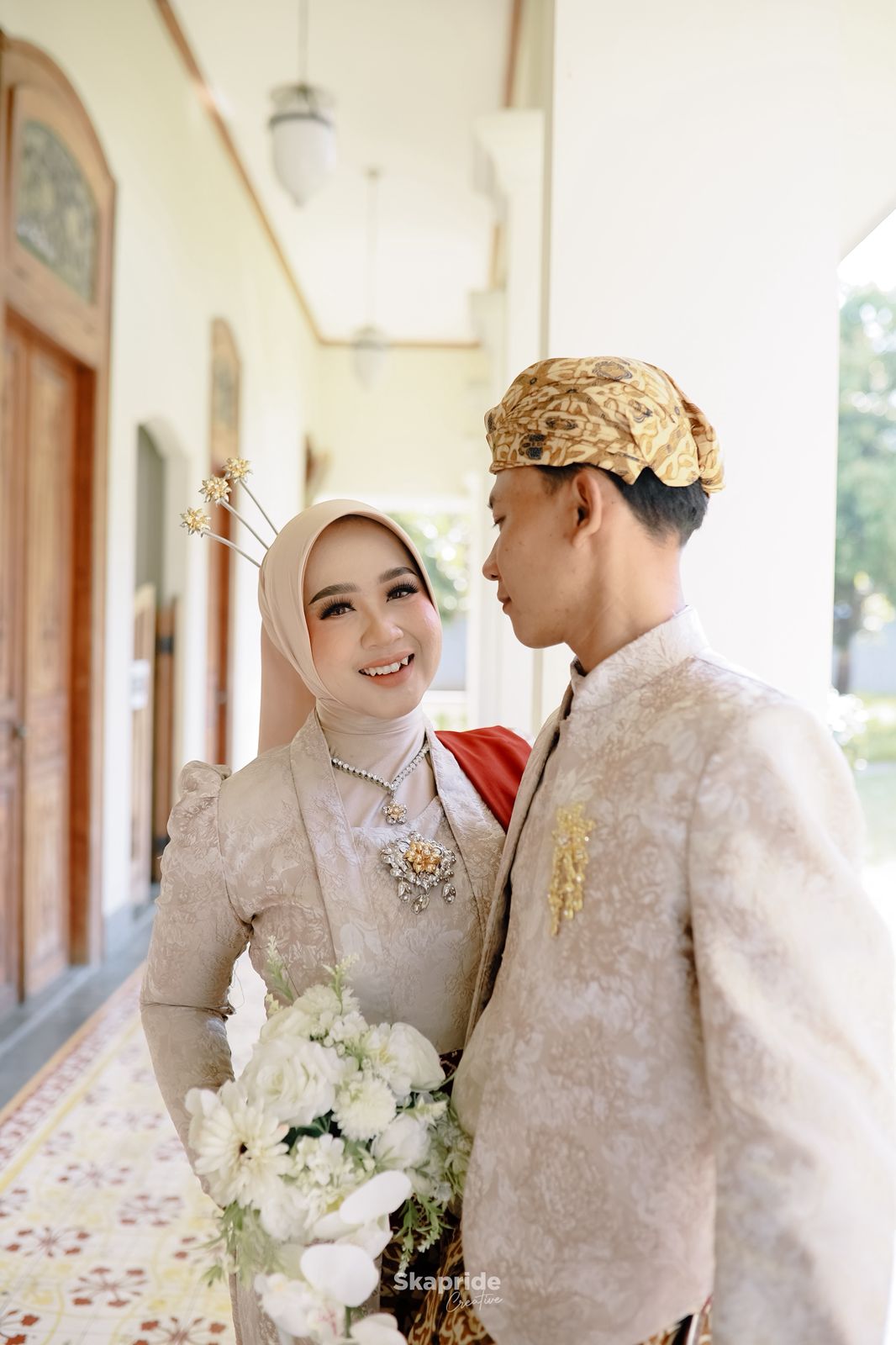 Ikhsan & Dewi 02