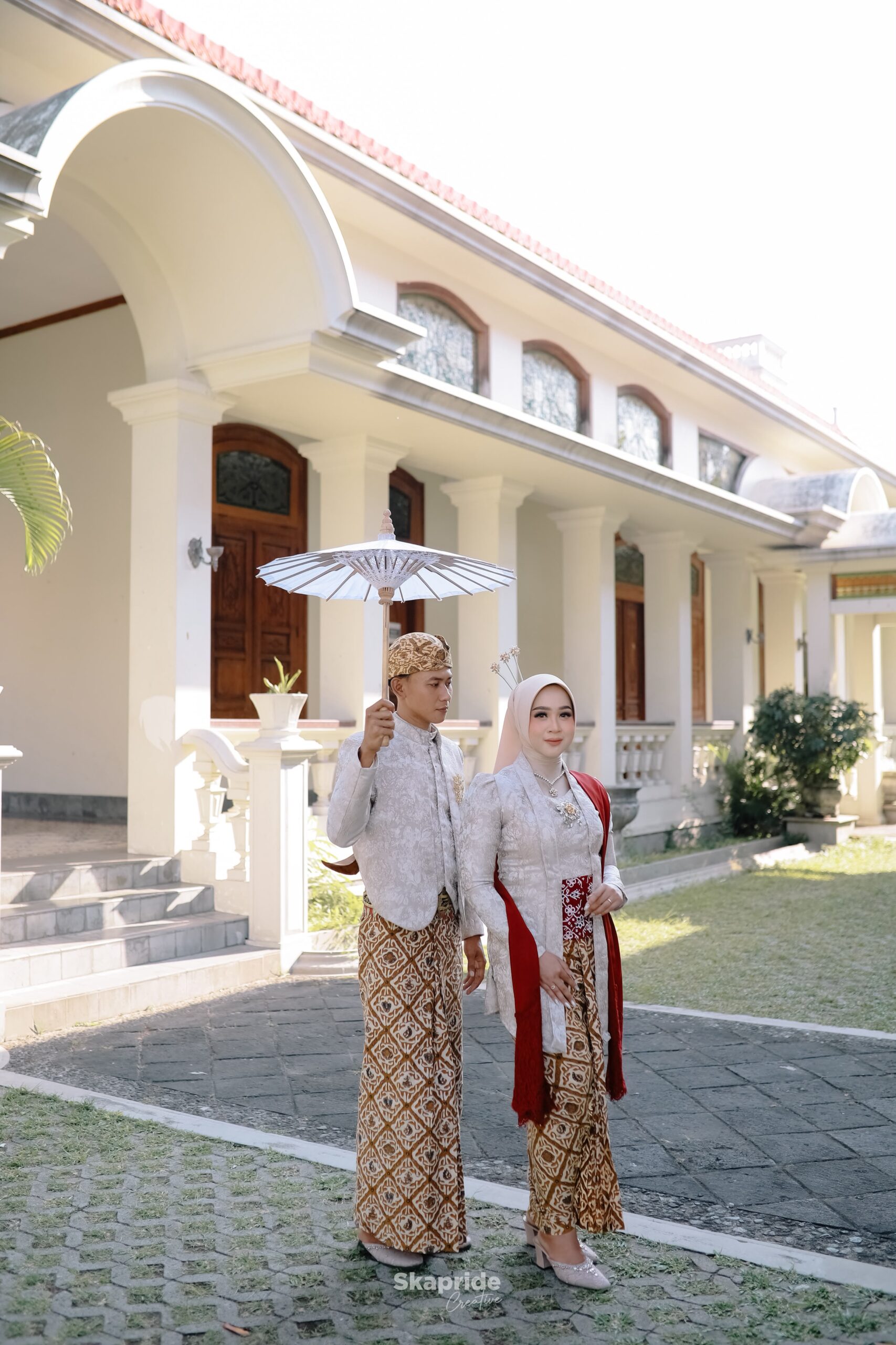 Ikhsan & Dewi 08